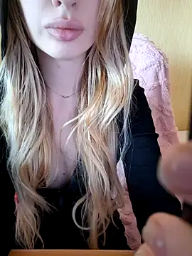 Elza kom online show from October 11, 2025, 2:45 am