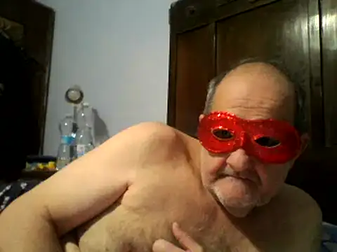 Snapshot of Geppo5911 chatting on February 3, 2025, 7:42 pm Geppo5911 online show from February 3, 2025, 7:42 pm