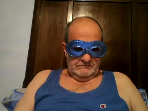 Snapshot of Geppo5911 chatting on December 23, 2024, 2:39 pm Geppo5911 online show from December 23, 2024, 2:39 pm