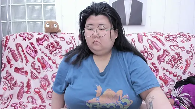 Nadine asian online show from March 7, 2026, 1:23 am