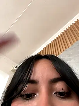 Snapshot of LucciaPorter chatting on November 20, 2025, 8:20 pm LucciaPorter online show from November 20, 2025, 8:20 pm