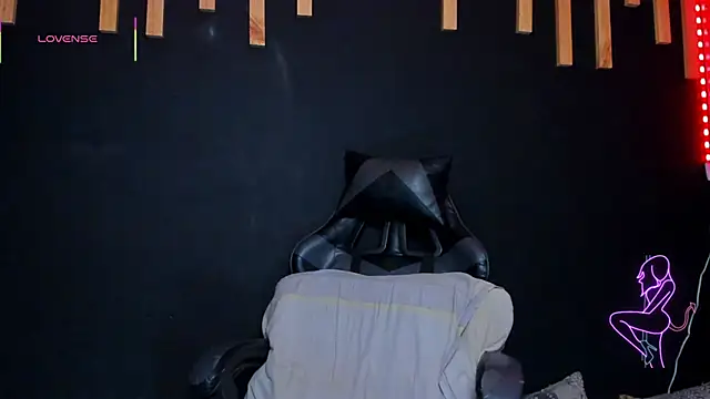 izyzys baker online show from February 20, 2026, 6:26 am