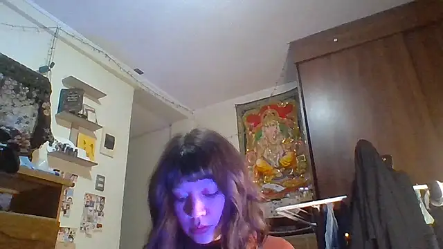 Snapshot of Fo0xybby chatting on July 24, 2026, 2:18 am Fo0xybby online show from July 24, 2026, 2:18 am