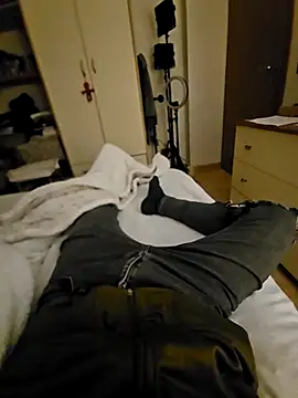 ciyroK online show from February 4, 2026, 2:12 pm