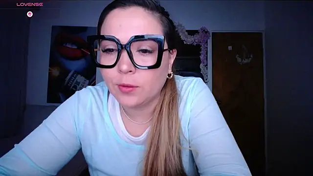 Snapshot of Sahory__ chatting on August 4, 2026, 3:22 am Sahory online show from August 4, 2026, 3:22 am