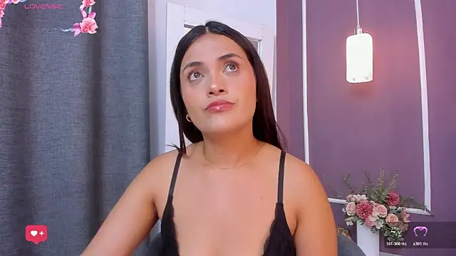 Snapshot of katrina_kaif_x chatting on July 23, 2026, 7:21 pm katrina kaif x online show from July 23, 2026, 7:21 pm