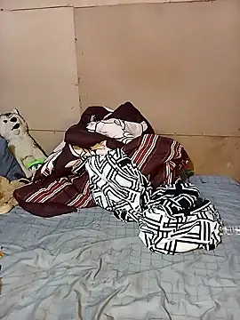 Snapshot of Ngamla123 chatting on October 15, 2025, 7:44 pm Ngamla123 online show from October 15, 2025, 7:44 pm