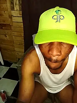 Snapshot of Ngamla123 chatting on October 11, 2025, 1:28 am Ngamla123 online show from October 11, 2025, 1:28 am