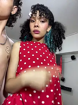 Snapshot of TheKing6ix9ine69 chatting on December 14, 2025, 6:19 am TheKing6ix9ine69 online show from December 14, 2025, 6:19 am