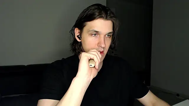 Snapshot of boy_next_door_1 chatting on June 19, 2026, 11:31 pm boy next door 1 online show from June 19, 2026, 11:31 pm