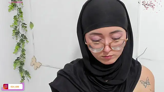 aysel elid online show from October 12, 2025, 1:07 am