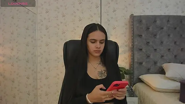 Snapshot of ChloeHarper_ chatting on May 28, 2026, 11:38 am ChloeHarper online show from May 28, 2026, 11:38 am