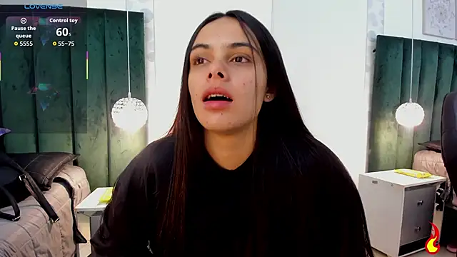 Snapshot of ChloeHarper_ chatting on October 7, 2025, 1:12 pm ChloeHarper online show from October 7, 2025, 1:12 pm