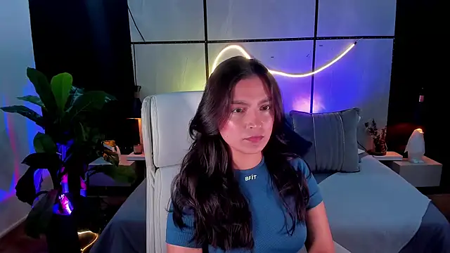 Gia Mazzon online show from October 9, 2025, 4:18 pm