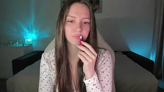 Sonia moon  online show from October 1, 2025, 2:27 am
