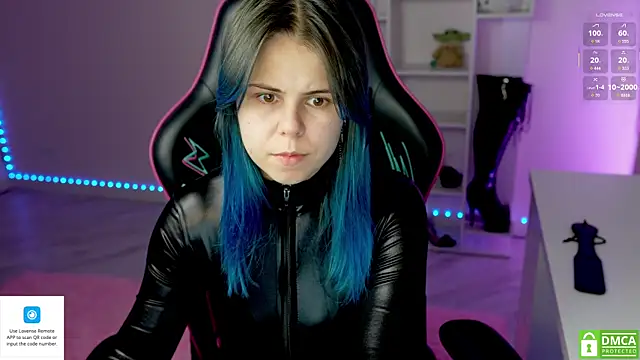 Latex Kitty online show from November 21, 2025, 4:28 pm