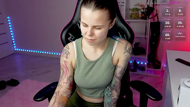 Latex Kitty online show from January 31, 2026, 7:12 pm