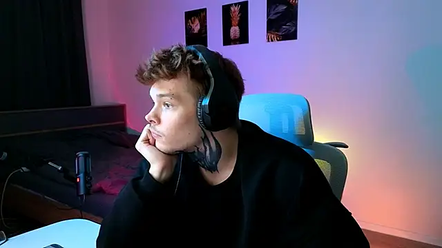 DENIS HERE online show from January 7, 2026, 12:37 am