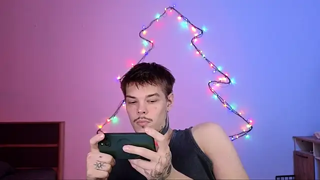 Snapshot of DENIS_HERE chatting on November 30, 2025, 12:11 am DENIS HERE online show from November 30, 2025, 12:11 am