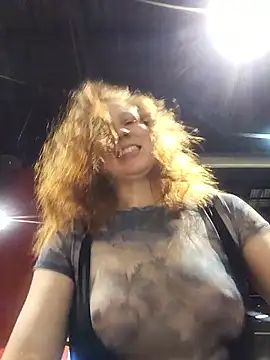 Snapshot of Exhibitionsplit chatting on March 7, 2026, 10:48 pm Exhibitionsplit online show from March 7, 2026, 10:48 pm