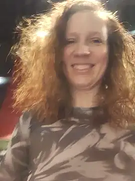 Snapshot of Exhibitionsplit chatting on March 14, 2026, 10:49 pm Exhibitionsplit online show from March 14, 2026, 10:49 pm