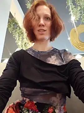 Snapshot of Exhibitionsplit chatting on January 9, 2025, 1:56 pm Exhibitionsplit online show from January 9, 2025, 1:56 pm