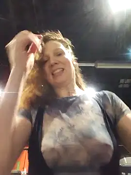 Snapshot of Exhibitionsplit chatting on March 20, 2026, 10:55 pm Exhibitionsplit online show from March 20, 2026, 10:55 pm