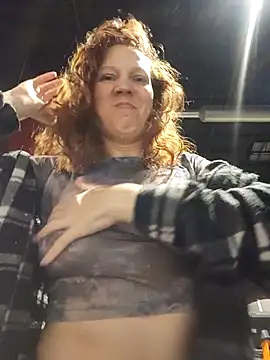 Snapshot of Exhibitionsplit chatting on February 6, 2026, 10:39 pm Exhibitionsplit online show from February 6, 2026, 10:39 pm