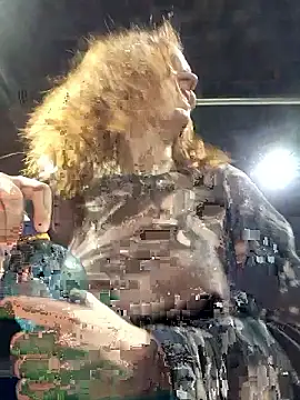 Snapshot of Exhibitionsplit chatting on March 6, 2026, 11:11 pm Exhibitionsplit online show from March 6, 2026, 11:11 pm