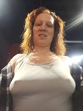 Exhibitionsplit online show from February 2, 2026, 10:20 pm