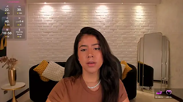 Snapshot of SussanElliot chatting on October 17, 2025, 9:56 am SussanElliot online show from October 17, 2025, 9:56 am