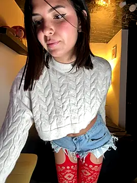 Snapshot of FoxyMx chatting on November 28, 2025, 2:01 am FoxyMx online show from November 28, 2025, 2:01 am