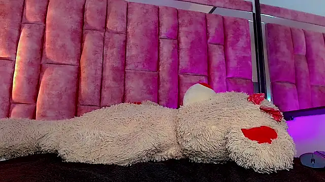 CoralineSweett online show from February 26, 2025, 11:19 pm