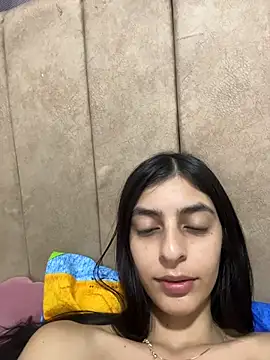 cristel 17 online show from February 18, 2026, 1:14 am