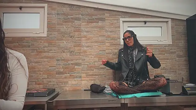 Snapshot of barfantasy chatting on November 1, 2025, 9:58 am barfantasy online show from November 1, 2025, 9:58 am