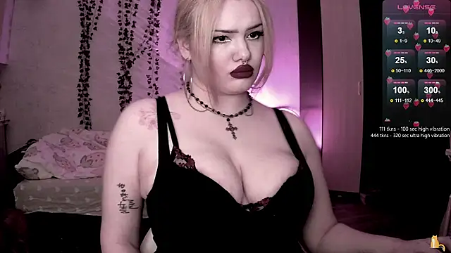 Snapshot of strawberry_elfcat chatting on December 1, 2025, 10:21 pm strawberry elfcat online show from December 1, 2025, 10:21 pm