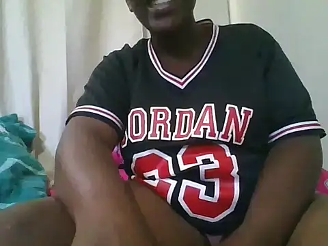Liqueeny online show from October 5, 2025, 4:58 am