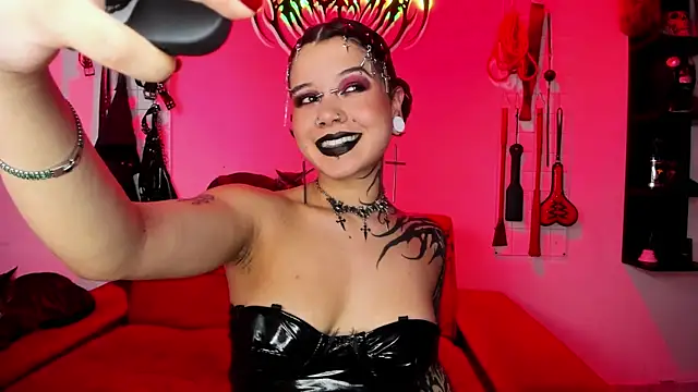 Snapshot of irregular_fetish_ chatting on March 26, 2026, 12:31 am irregular fetish online show from March 26, 2026, 12:31 am