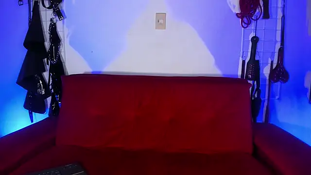 irregular fetish  online show from May 1, 2026, 10:59 pm