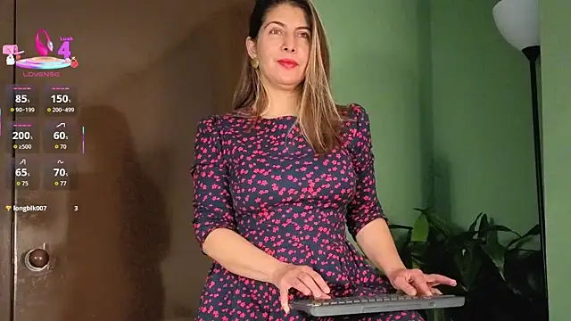scarlett moore online show from July 21, 2026, 4:52 pm