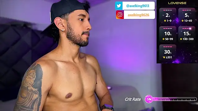 AxelKing1326 online show from February 13, 2025, 9:49 pm