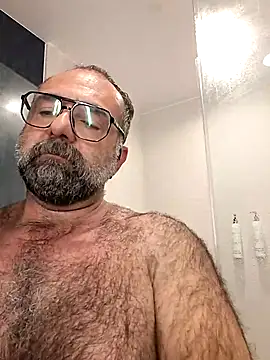 Snapshot of chainjulious chatting on December 16, 2025, 6:23 pm chainjulious online show from December 16, 2025, 6:23 pm