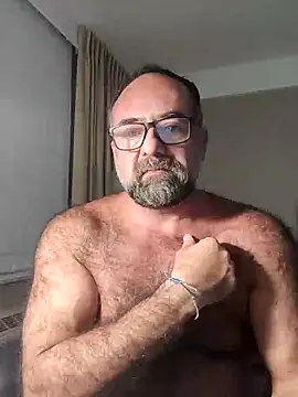 Snapshot of chainjulious chatting on February 4, 2025, 10:43 am chainjulious online show from February 4, 2025, 10:43 am