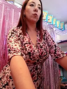 Snapshot of Mia_Novikov chatting on June 18, 2026, 6:24 pm Mia Novikov online show from June 18, 2026, 6:24 pm