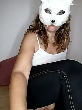 Snapshot of docelima chatting on October 13, 2025, 9:00 am docelima online show from October 13, 2025, 9:00 am