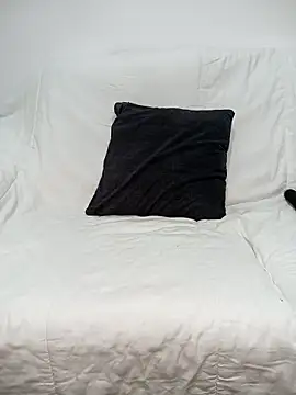 docelima online show from March 9, 2026, 9:35 am