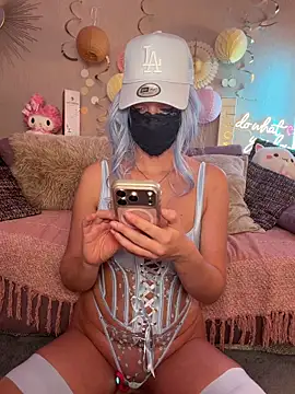 xxbabyxgiiirlxx online show from July 9, 2026, 11:10 am
