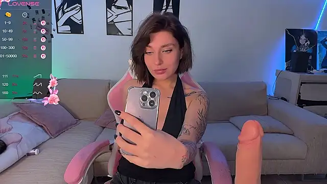 Snapshot of rich_peaches chatting on March 22, 2026, 11:23 am rich peaches online show from March 22, 2026, 11:23 am