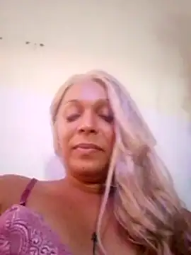 Snapshot of transgirl26 chatting on December 2, 2025, 8:10 pm transgirl26 online show from December 2, 2025, 8:10 pm