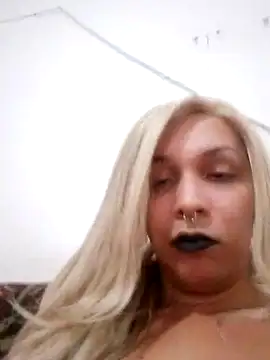 Snapshot of transgirl26 chatting on February 3, 2025, 7:21 pm transgirl26 online show from February 3, 2025, 7:21 pm